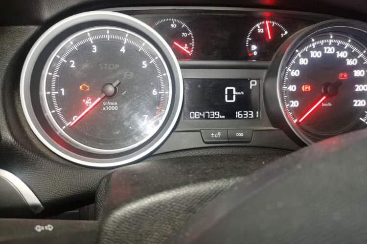 Used Peugeot 408 2014 1.8L Automatic Luxury Edition Odometer Close Up