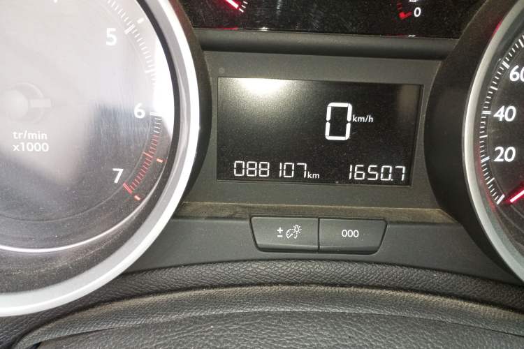 Used Peugeot 408 2014 1.8L Manual Leading Edition Odometer Close Up