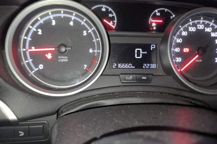 Used Peugeot 408 2014 1.8L Automatic Luxury Edition Odometer Close Up