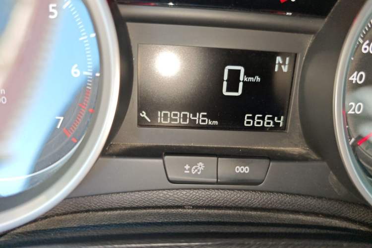 Used Peugeot 408 2014 1.8L Automatic Luxury Edition Odometer Close Up