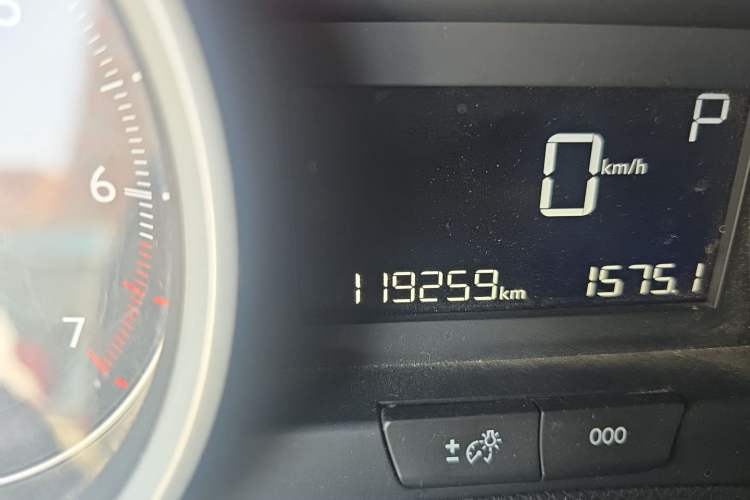 Used Peugeot 408 2014 1.8L Automatic Luxury Edition Odometer Close Up