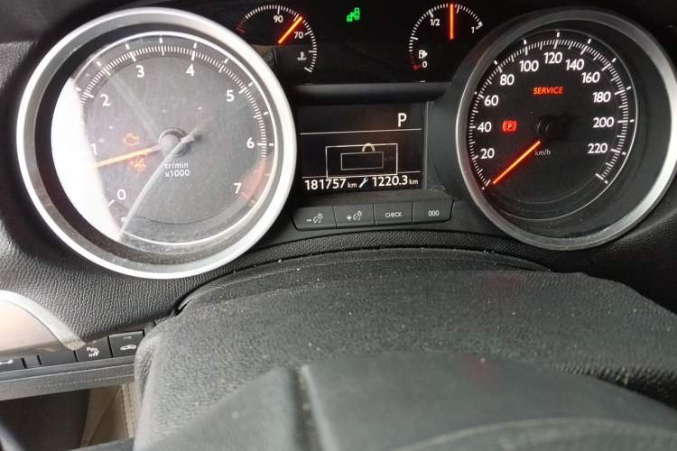 Used Peugeot 408 2014 1.6T Automatic Supreme Edition Odometer Close Up