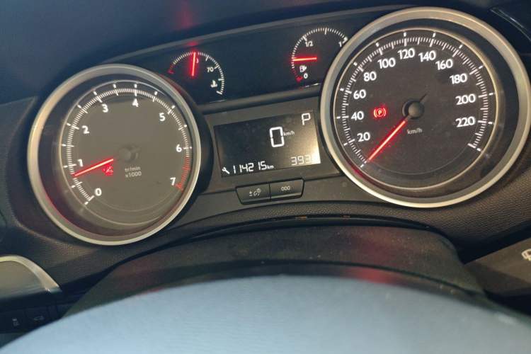 Used Peugeot 408 2014 1.8L Automatic Luxury Edition Odometer Close Up