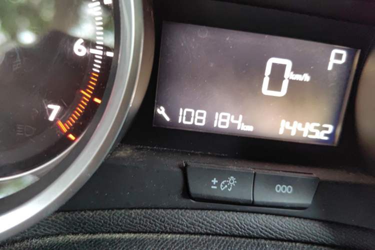 Used Peugeot 408 2014 1.8L Automatic Luxury Edition Odometer Close Up