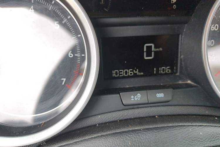 Used Peugeot 408 2014 1.8L Manual Leading Edition Odometer Close Up