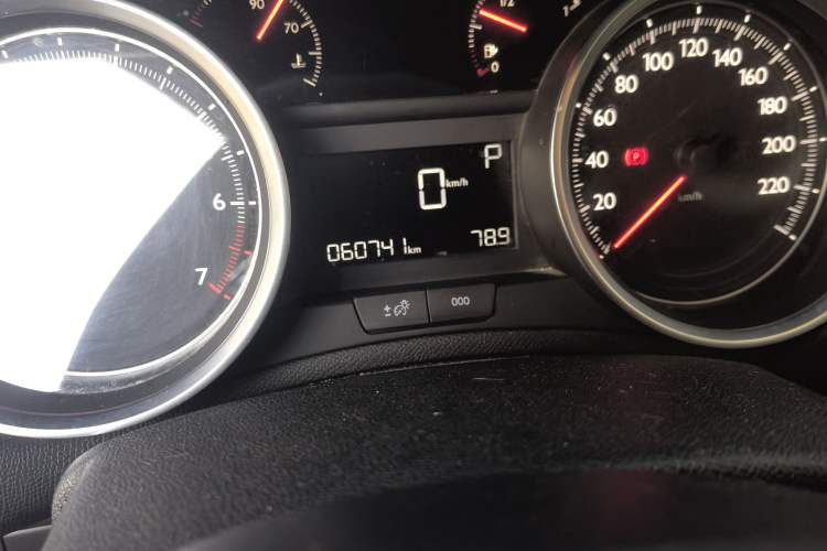 Used Peugeot 408 2014 1.8L Automatic Luxury Edition Odometer Close Up