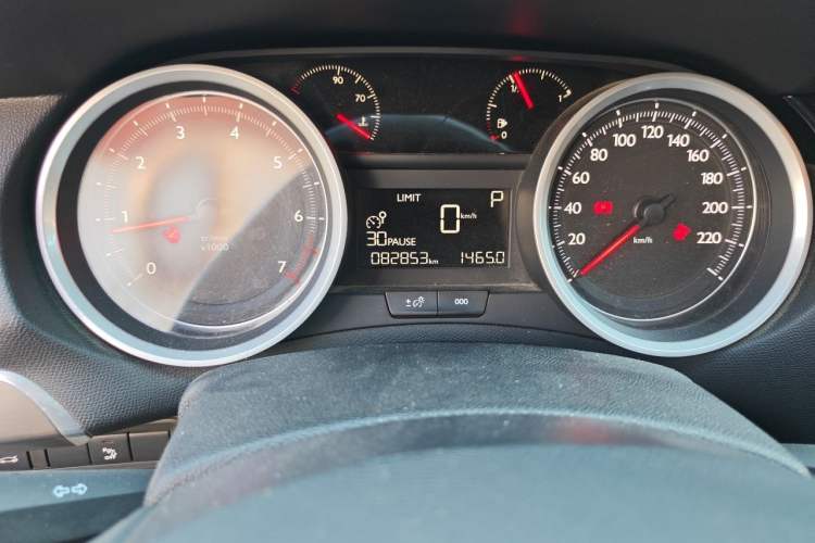 Used Peugeot 408 2014 1.8L Automatic Luxury Edition Odometer Close Up