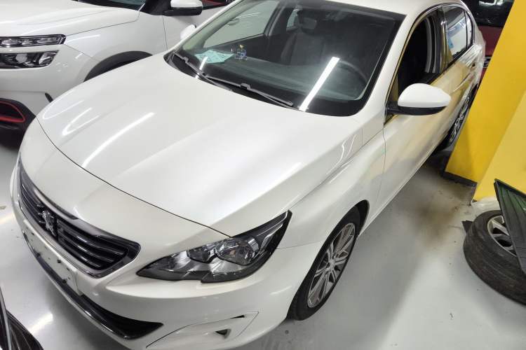 Used Peugeot 408 2014 1.8L Automatic Luxury Edition Guazi used car, China used car export, Used car for sale, Used cars, Cheapest cars for sale