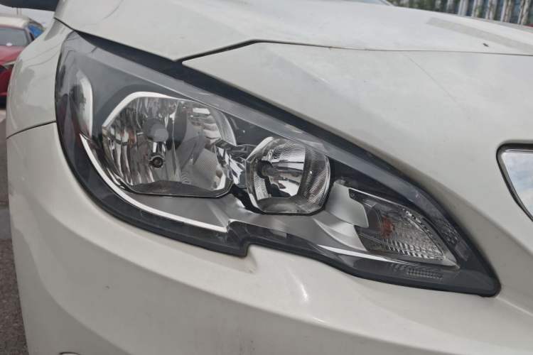Used Peugeot 408 2014 1.8L Automatic Luxury Edition Right Front Headlight