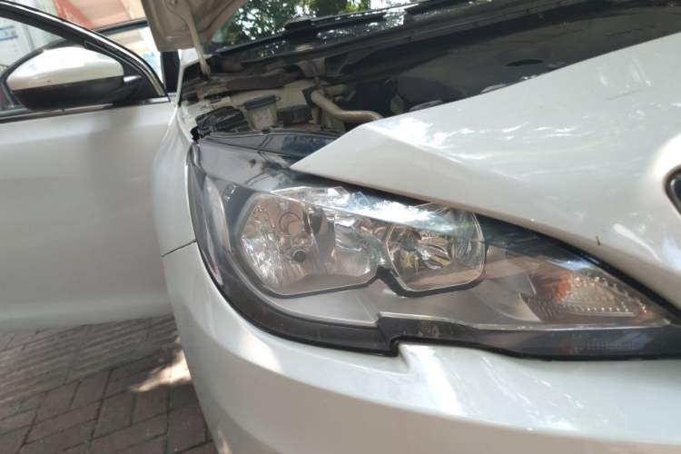 Used Peugeot 408 2014 1.8L Automatic Luxury Edition Right Front Headlight