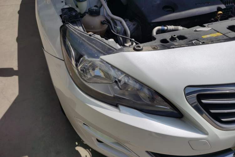 Used Peugeot 408 2014 1.8L Automatic Luxury Edition Right Front Headlight