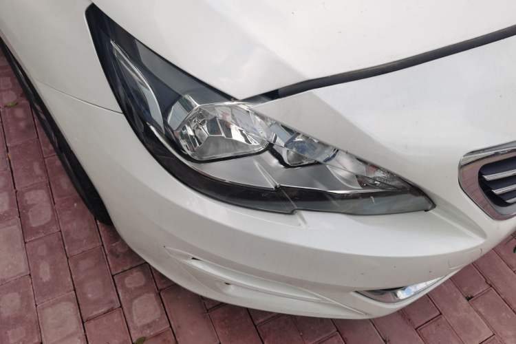 Used Peugeot 408 2014 1.8L Automatic Luxury Edition Right Front Headlight