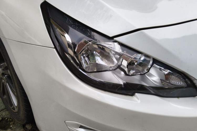 Used Peugeot 408 2014 1.8L Automatic Luxury Edition Right Front Headlight
