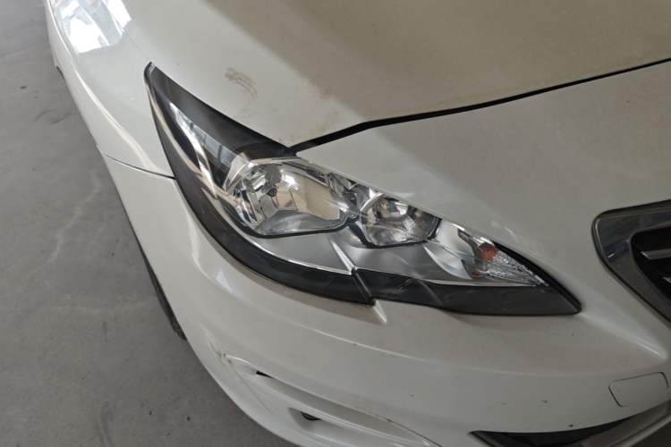 Used Peugeot 408 2014 1.8L Automatic Luxury Edition Right Front Headlight