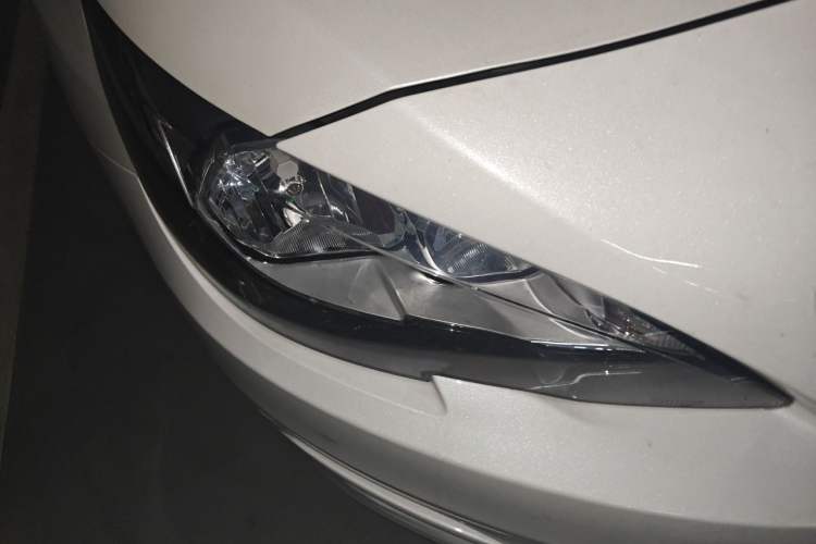 Used Peugeot 408 2014 1.8L Automatic Luxury Edition Right Front Headlight
