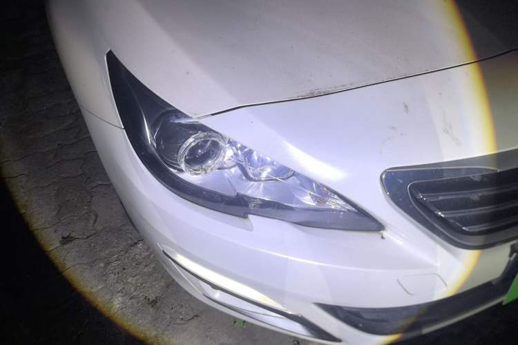 Used Peugeot 408 2014 1.8L Automatic Leading Edition Right Front Headlight