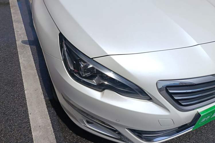 Used Peugeot 408 2014 1.6T Automatic Supreme Edition Right Front Headlight