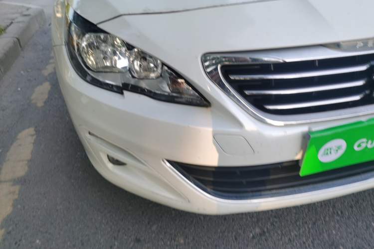 Used Peugeot 408 2014 1.8L Automatic Luxury Edition Right Front Headlight