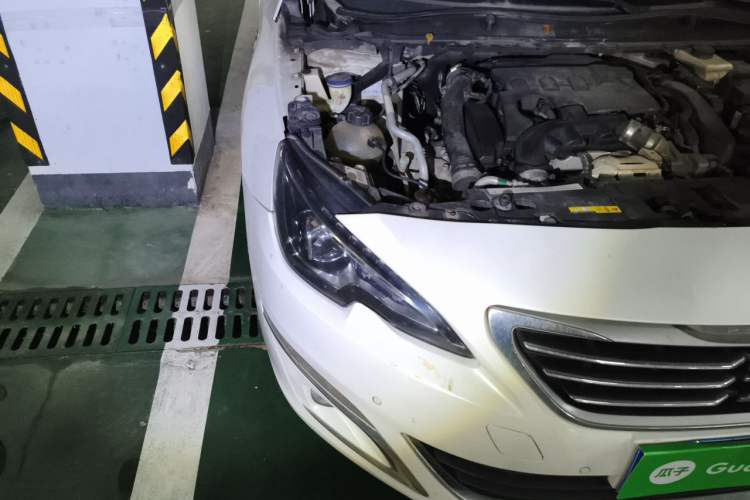 Used Peugeot 408 2014 1.6T Automatic Supreme Edition Right Front Headlight