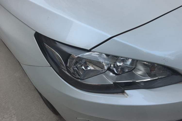 Used Peugeot 408 2014 1.8L Automatic Luxury Edition Right Front Headlight