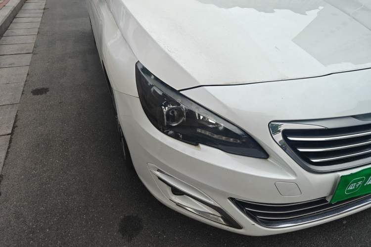 Used Peugeot 408 2014 1.8L Automatic Luxury Edition Right Front Headlight