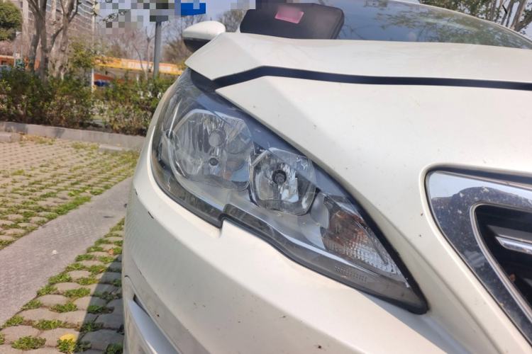 Used Peugeot 408 2014 1.8L Automatic Luxury Edition Right Front Headlight