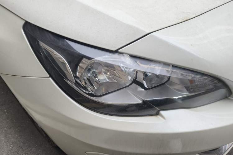 Used Peugeot 408 2014 1.8L Automatic Luxury Edition Right Front Headlight