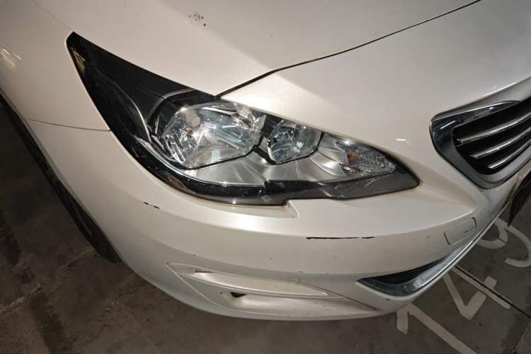 Used Peugeot 408 2014 1.8L Automatic Luxury Edition Right Front Headlight