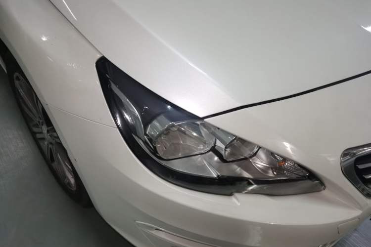 Used Peugeot 408 2014 1.8L Automatic Luxury Edition Right Front Headlight
