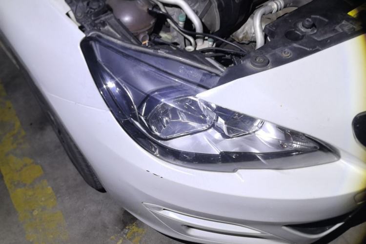 Used Peugeot 408 2014 1.8L Automatic Luxury Edition Right Front Headlight