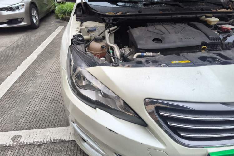 Used Peugeot 408 2014 1.8L Automatic Luxury Edition Right Front Headlight