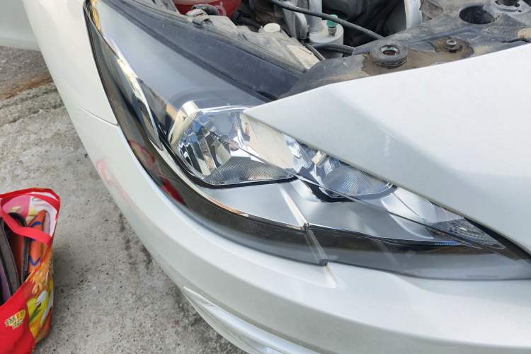 Used Peugeot 408 2014 1.8L Automatic Luxury Edition Right Front Headlight