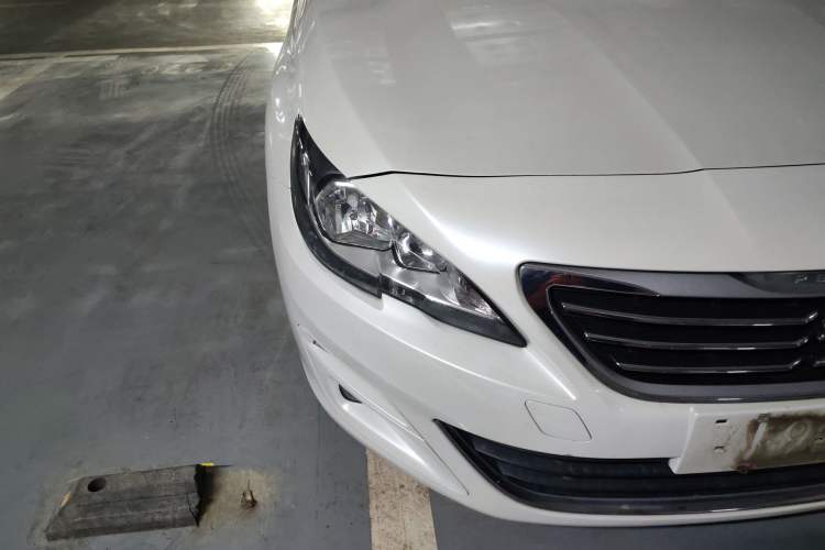 Used Peugeot 408 2014 1.8L Automatic Luxury Edition Right Front Headlight