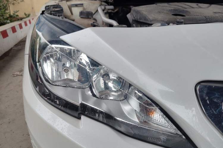 Used Peugeot 408 2014 1.8L Automatic Luxury Edition Right Front Headlight