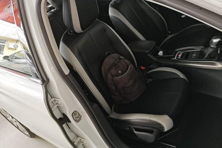 Used Peugeot 408 2014 1.8L Automatic Luxury Edition Right Front Seat
