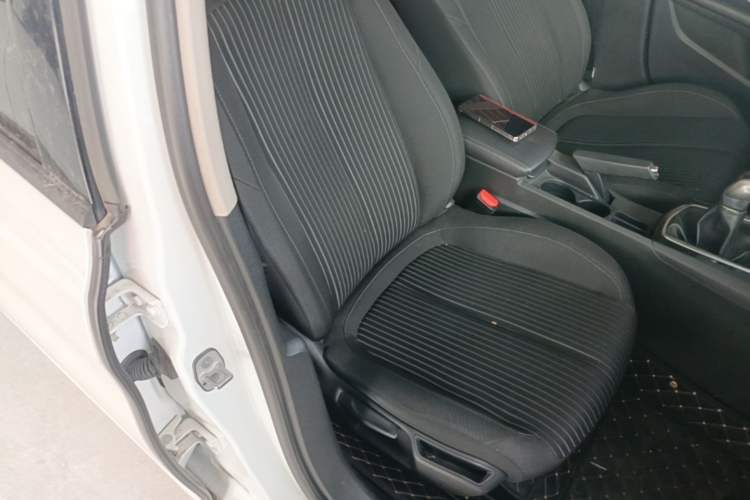 Used Peugeot 408 2014 1.8L Manual Leading Edition Right Front Seat