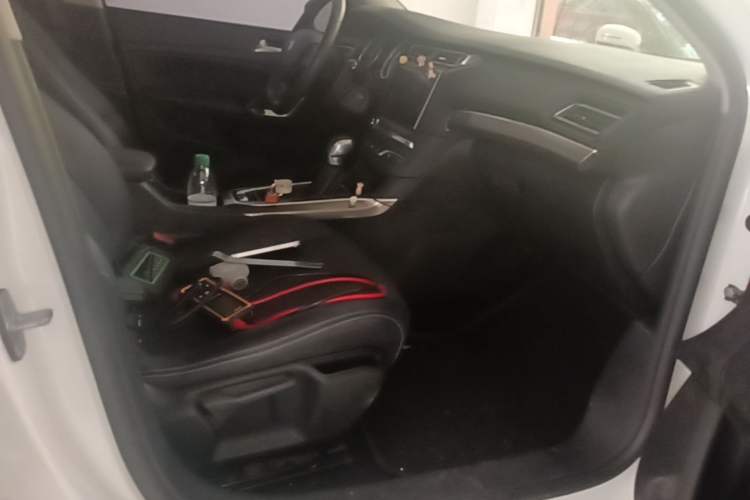 Used Peugeot 408 2014 1.8L Automatic Luxury Edition Right Front Seat