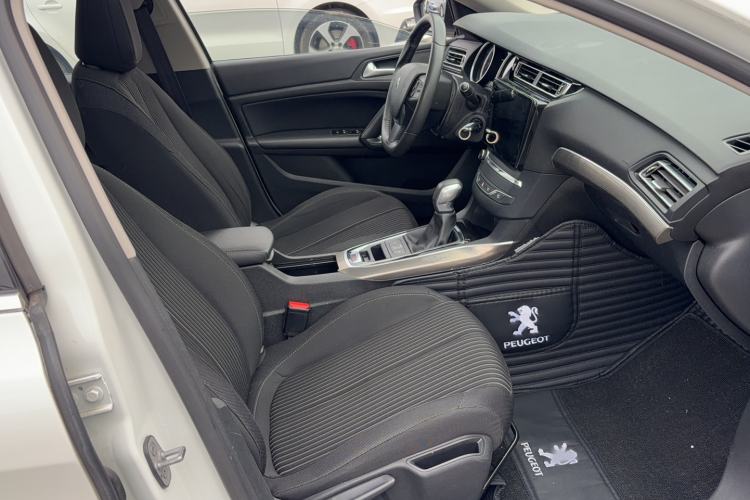 Used Peugeot 408 2014 1.8L Automatic Luxury Edition Right Front Seat