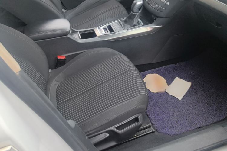Used Peugeot 408 2014 1.8L Automatic Luxury Edition Right Front Seat