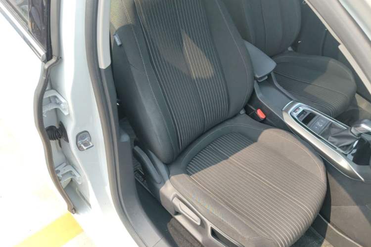 Used Peugeot 408 2014 1.8L Automatic Luxury Edition Right Front Seat