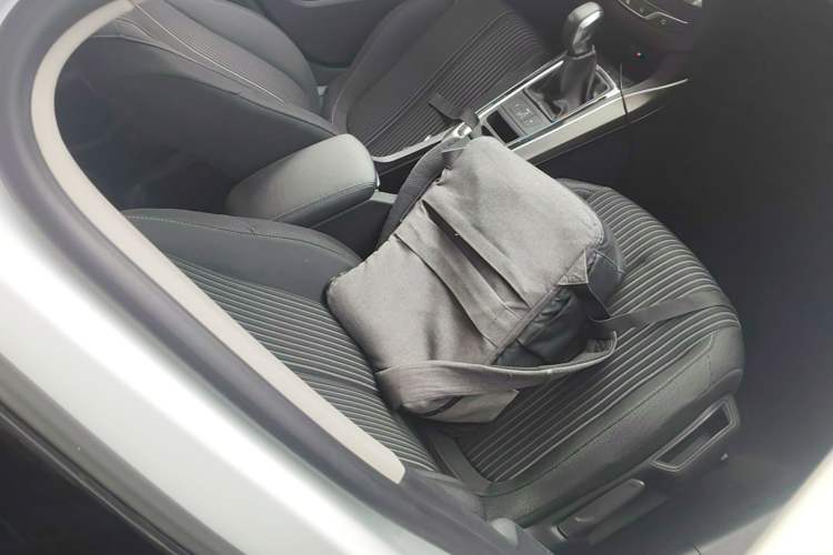 Used Peugeot 408 2014 1.8L Automatic Luxury Edition Right Front Seat