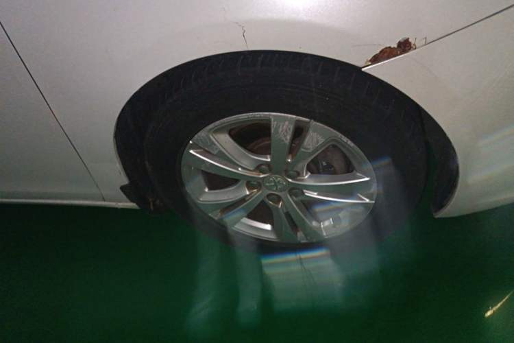 Used Peugeot 408 2014 1.8L Manual Leading Edition Right Front Wheel Hub