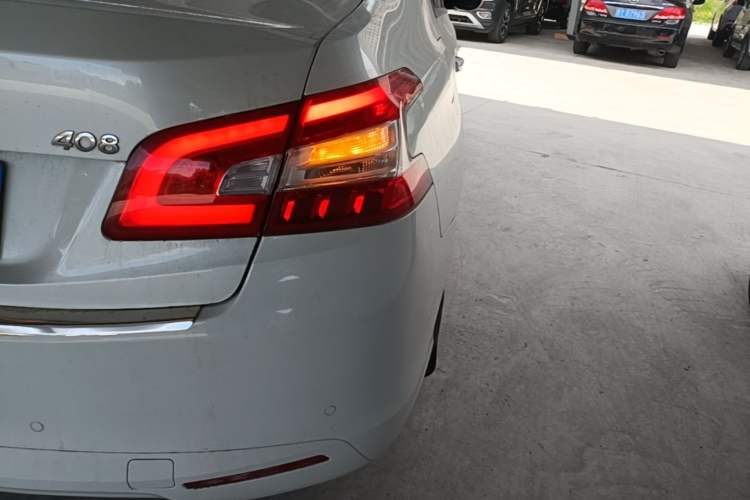 Used Peugeot 408 2014 1.8L Manual Leading Edition Right Rear Taillight