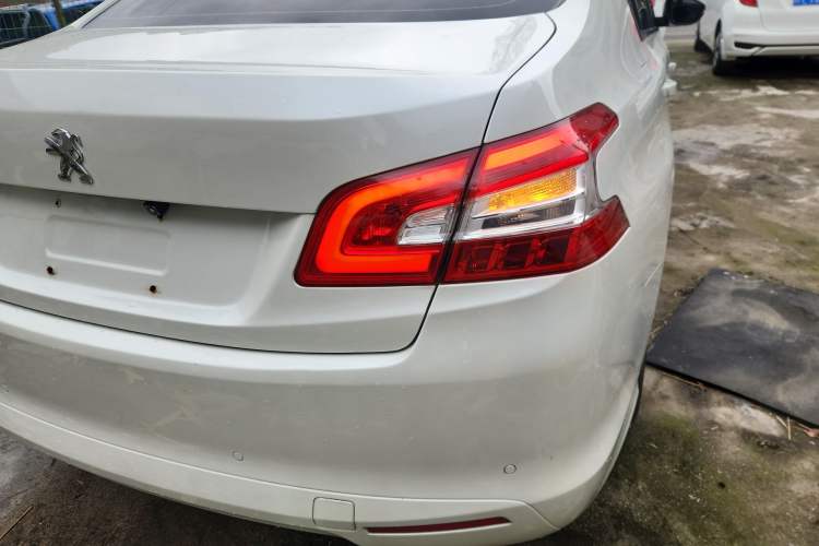 Used Peugeot 408 2014 1.8L Manual Leading Edition Right Rear Taillight