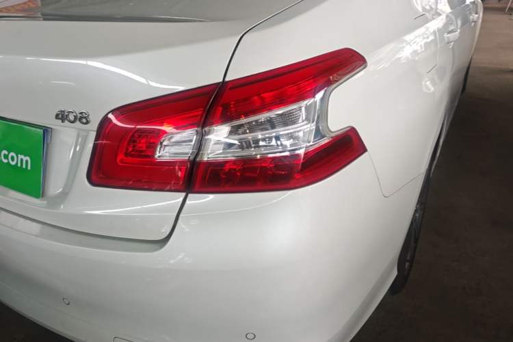Used Peugeot 408 2014 1.8L Automatic Luxury Edition Right Rear Taillight