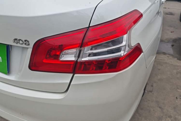Used Peugeot 408 2014 1.8L Automatic Luxury Edition Right Rear Taillight