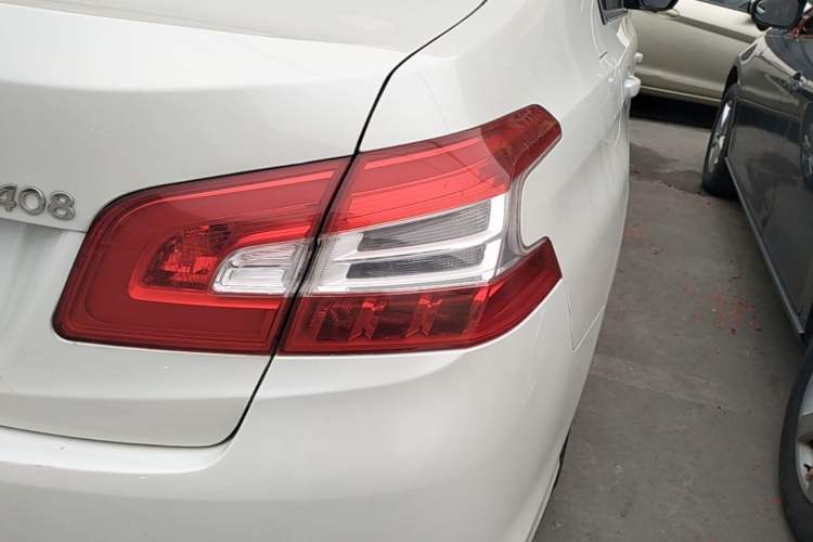 Used Peugeot 408 2014 1.8L Manual Leading Edition Right Rear Taillight