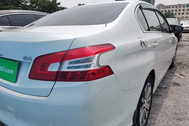 Used Peugeot 408 2014 1.8L Automatic Luxury Edition Right Rear Taillight