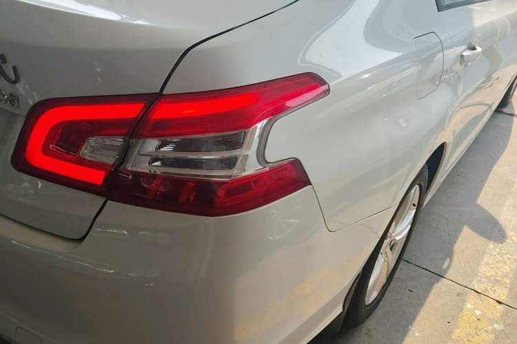 Used Peugeot 408 2014 1.8L Manual Leading Edition Right Rear Taillight