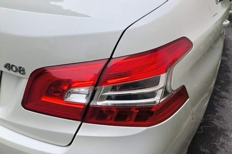 Used Peugeot 408 2014 1.8L Automatic Luxury Edition Right Rear Taillight